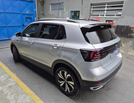 VOLKSWAGEN T-CROSS 1.0 200 TSI TOTAL FLEX COMFORTLINE AUTOMÁTICO VOLKSWAGEN T-CROSS 1.0 200 TSI TOTAL FLEX COMFORTLINE AUTOMÁTICO